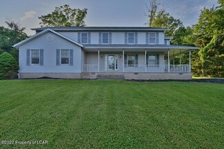 325 W Center Hill Rd, Dallas, PA 18612