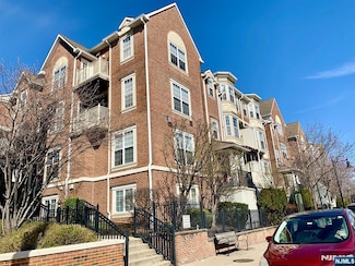 200 Dey St Unit 250, Harrison, NJ 07029