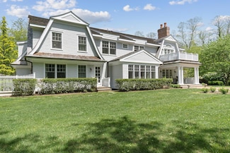 19 Fairlea Ct, Sag Harbor, NY 11963