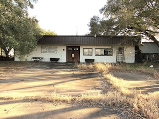 1103 Us Highway 59 N, Edna, TX 77957
