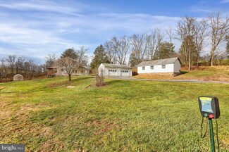 59 Annie Ln, Mount Pleasant Mills, PA 17853