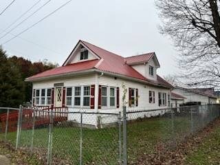 602 Maple St, Lawrenceville, IL 62439