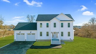 1 Ritas Way, Fairhaven, MA 02719