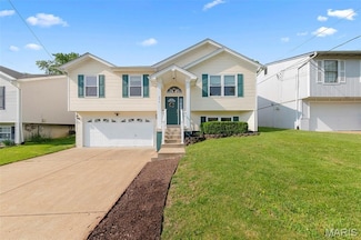 276 Green Jade Estates Dr, Fenton, MO 63026