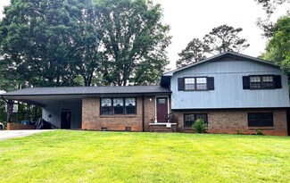 2531 30th Street Dr NE, Hickory, NC 28601