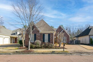 1850 E Laurel Hollow Ln, Germantown, TN 38139