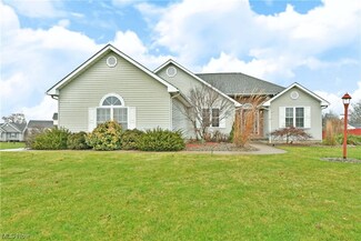 130 Warrenton Dr NW, Warren, OH 44481