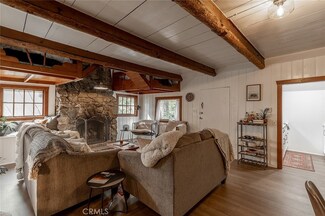 23967 Park Ln, Crestline, CA 92325