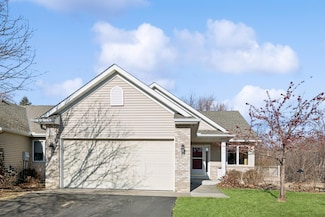 1417 Blue Flag Ct, Northfield, MN 55057