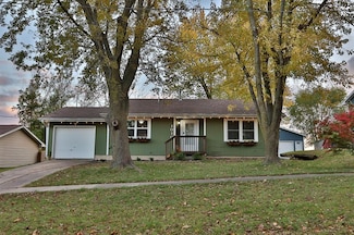 1010 E Washington St, Knoxville, IA 50138