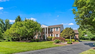 38 Foxcroft Dr, Princeton, NJ 08540