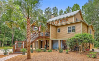 1081 Shipmaster Ct, Awendaw, SC 29429