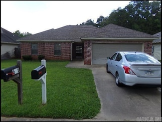 521 Wisteria Dr, Bauxite, AR 72011