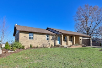 1341 W Pine St, Bolivar, MO 65613