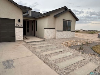 1912 Savannah Dr, Artesia, NM 88210