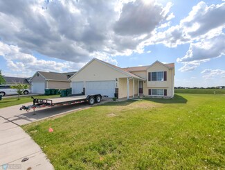 460 Maple Point Blvd, Mapleton, ND 58059