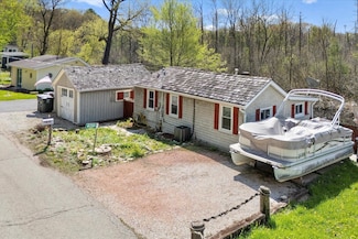 W1289 Beach Rd, East Troy, WI 53120