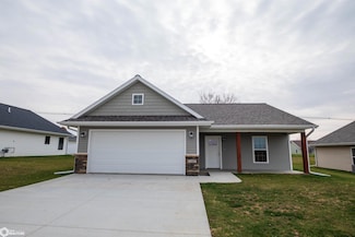 1107 E Southridge Rd, Marshalltown, IA 50158