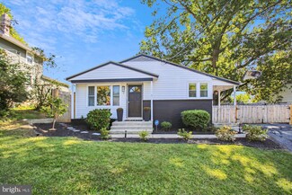 12 W I St, Brunswick, MD 21716