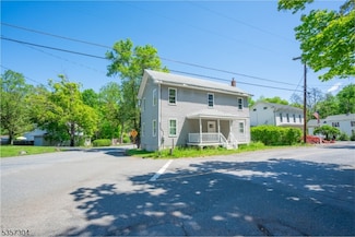 571 Main St, Asbury, NJ 08802