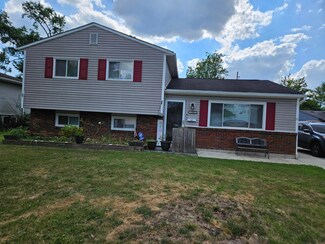 1907 Alsace Rd, Columbus, OH 43232
