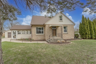 11104 W Kaul Ave, Milwaukee, WI 53225