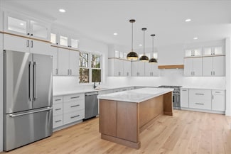 17 Harwood Rd, Natick, MA 01760
