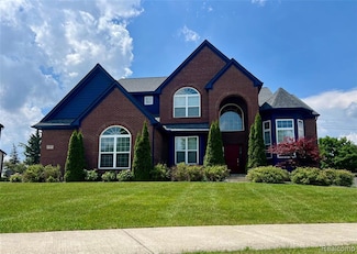 8193 N Pointe Ct, Canton, MI 48187