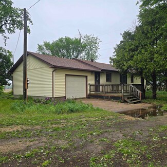 1502 260th St, Nashua, IA 50658