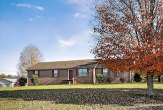 4143 Viola Rd, McMinnville, TN 37110