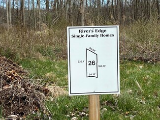 3377 Rivers Edge Dr, Royalton Township, MI 49085