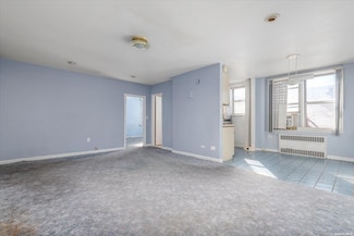 67-30 Clyde St Unit 6G, Forest Hills, NY 11375