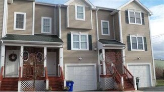 40 Winchester Ln Unit 18, Fall River, MA 02721