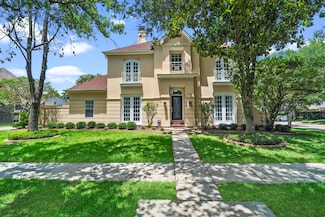 1627 Clearwater Creek Dr, Sugar Land, TX 77478