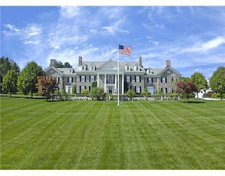 550 Round Hill Rd, Greenwich, CT 06831