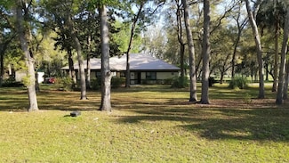9711 NW 110th St, Chiefland, FL 32626