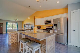 853 Stonefield Dr, Edgerton, WI 53534