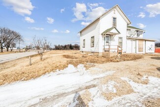 10712 N Us Highway 14, Harvard, IL 60033