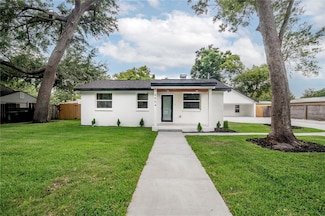 6504 N 13th St, Tampa, FL 33604