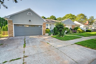 511 Bedford St, New Bedford, MA 02740