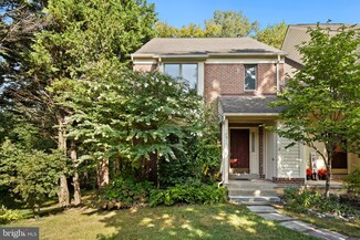 12608 Victoria Station Ct, Fairfax, VA 22033