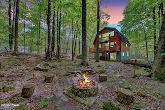 3538 Chestnut Hill Dr, Jefferson Township, PA 18436