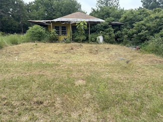 204 N 6th St, Talco, TX 75487