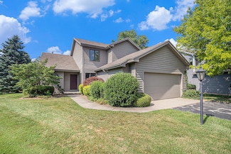 1721 Fountainview Ct SE, Caledonia, MI 49316