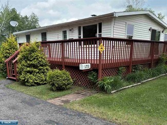 739 E 38th St, Hibbing, MN 55746
