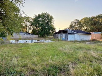 1921 S Greenville Rd, Greenville, MI 48838