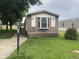 411 S Grover Ave Unit 11, Alma, MI 48801