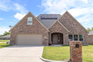 1008 N 10th St, Tonkawa, OK 74653
