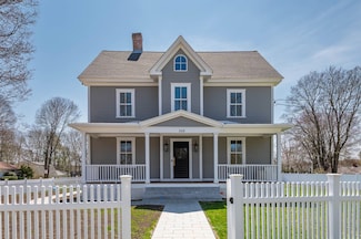 368 South St, Portsmouth, NH 03801