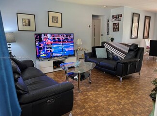 14020 Alamanda Ave, Hialeah, FL 33014